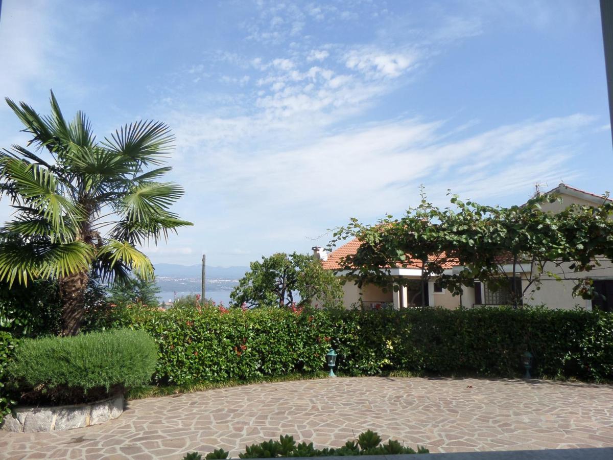 Family Friendly Apartments With A Swimming Pool Lovran, Opatija - 14178 Ngoại thất bức ảnh